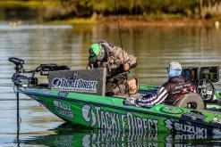 Abu Garcia Adrian Avenas Fantasista Premier / REVO4 Rocket RH Buzzbait Combo -Fishing Gear Store adrian avenas abu garcia fnpc73 6 revo4 rocket buzzbait casting combo 51897.1651242876